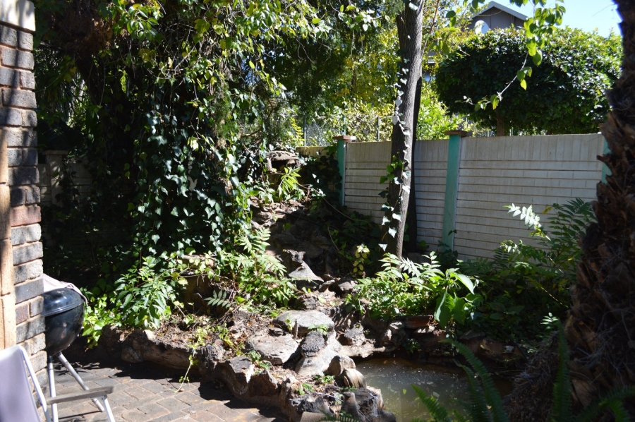 8 Bedroom Property for Sale in Wilkoppies North West